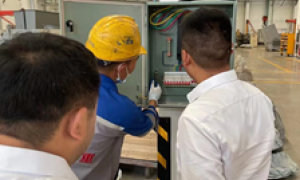 公司組織技術(shù)部、生產(chǎn)部對起重機維保作業(yè)規(guī)范進行例行檢查